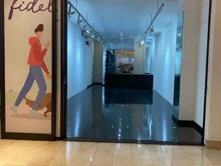 Local en Alquiler / Venta Centro Comercial La Pradera, zona 10 - 5