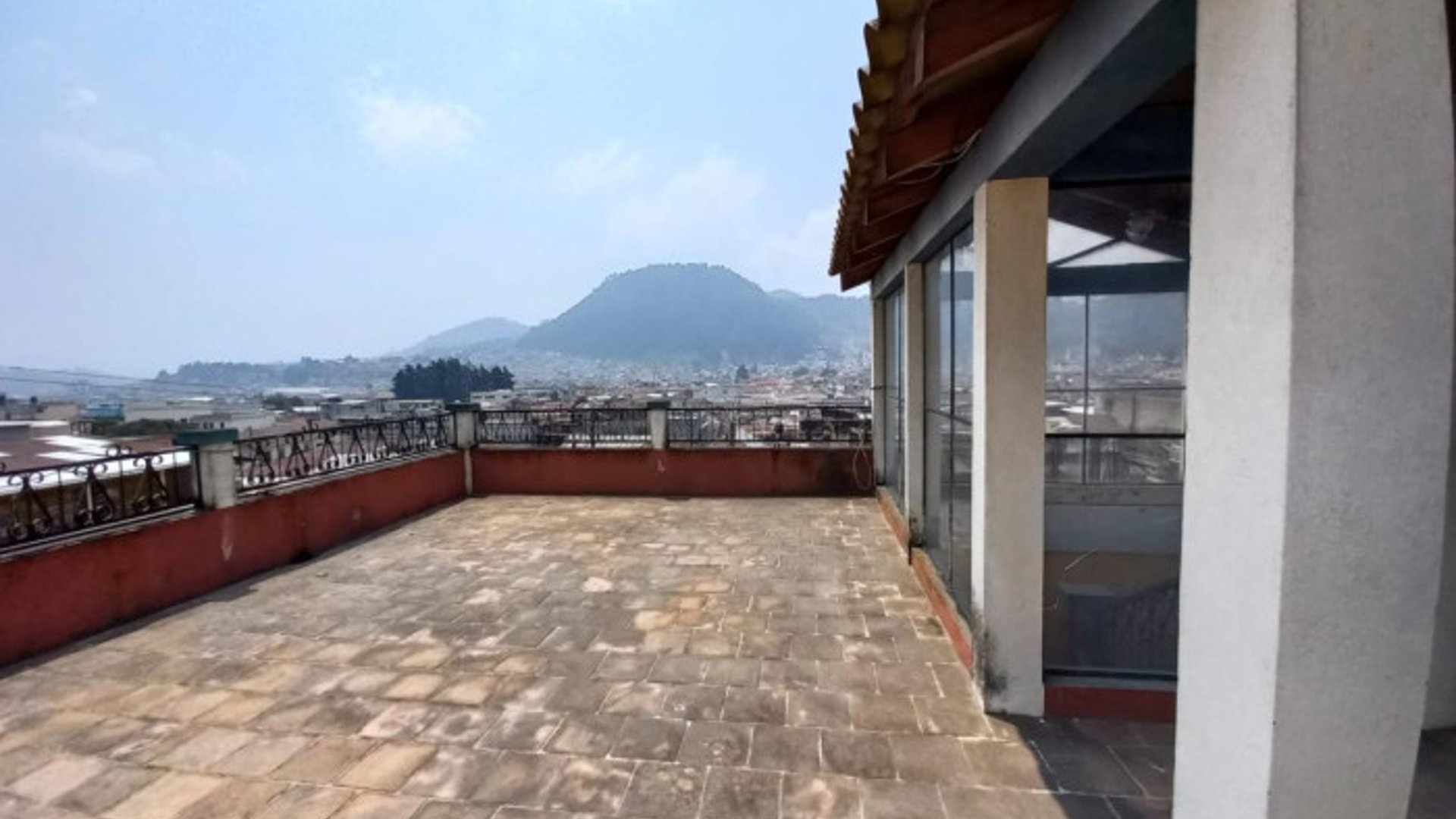 En Venta hotel en el centro histórico Quetzaltenango - Miniatura 8