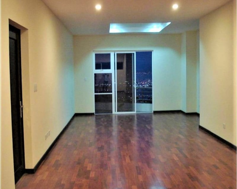 Amplio Apartamento en Venta en Montebello!!