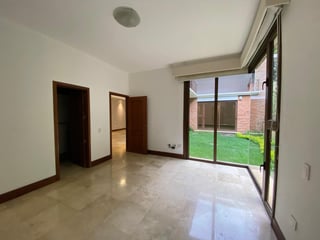 Casa de 4 habitaciones en venta, Encinos de Cayalá zona 16 - 4