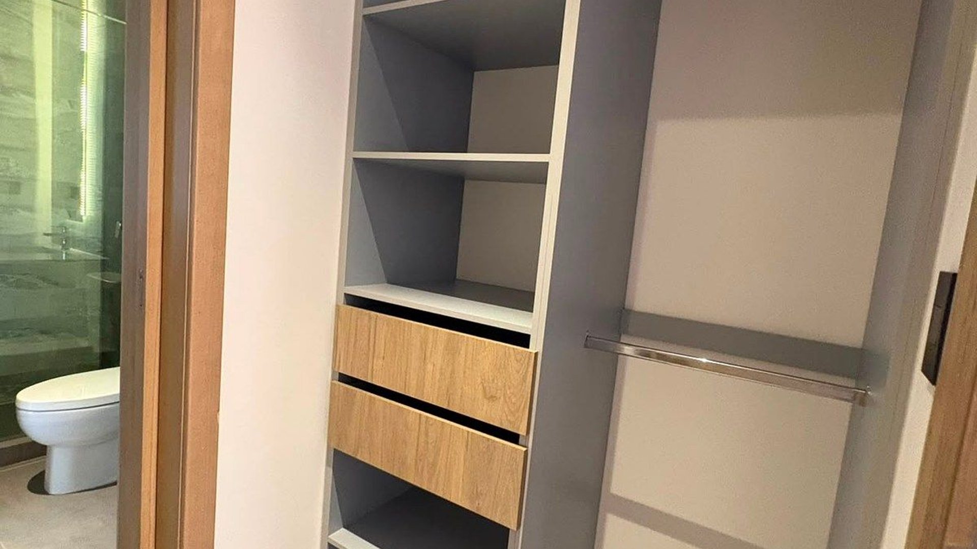 Apartamento en Alquiler  Edificio Torre Vertic Zona 14 - Miniatura 7