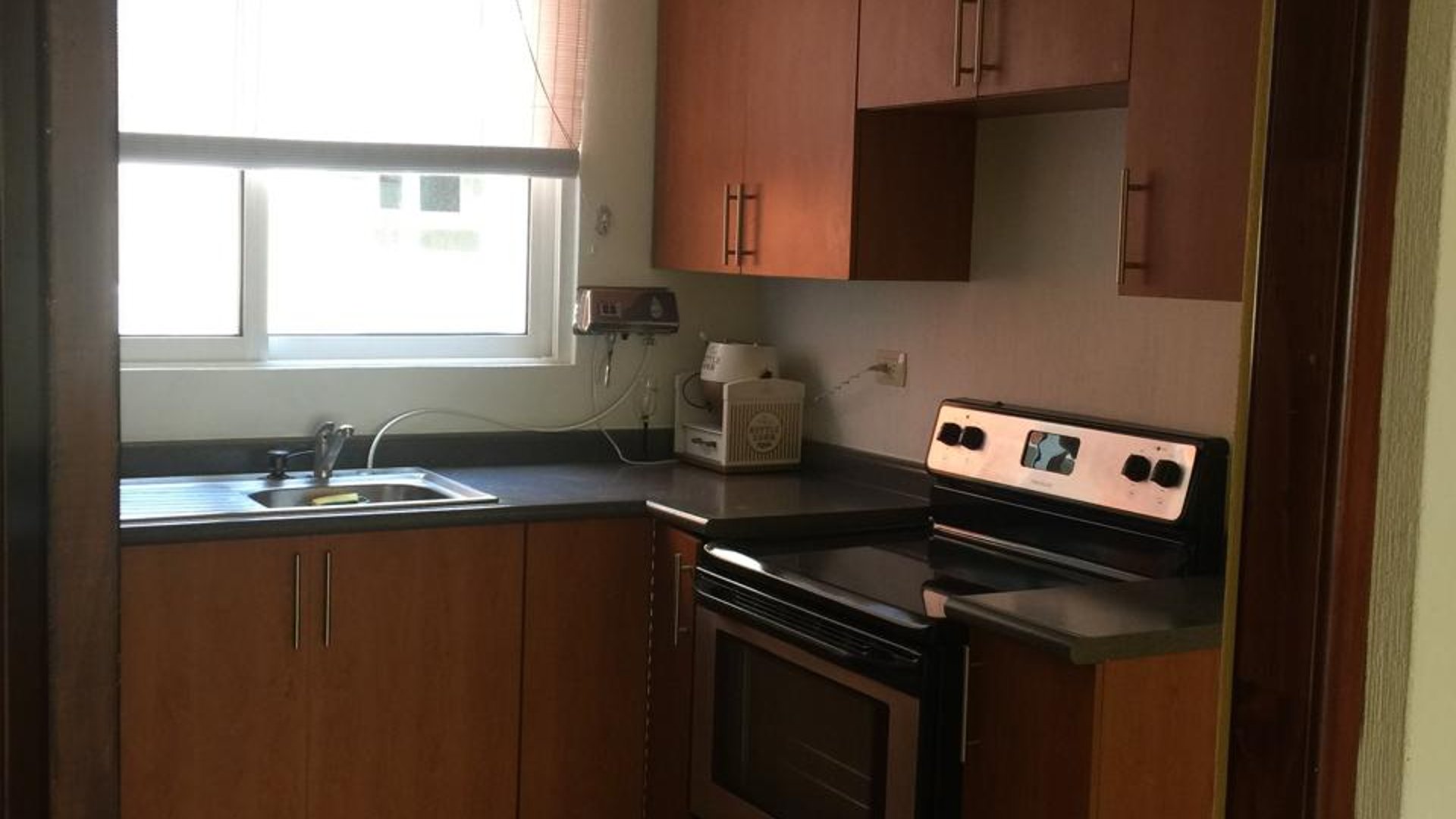 Apartamento en venta - 3 habitaciones nivel medio en  zona 12 Ref-5770