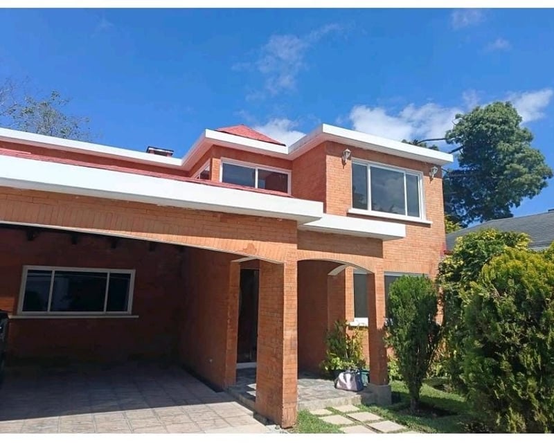Casa en Venta en Residenciales San Antonio – Km 16.5 Carretera a El Salvador