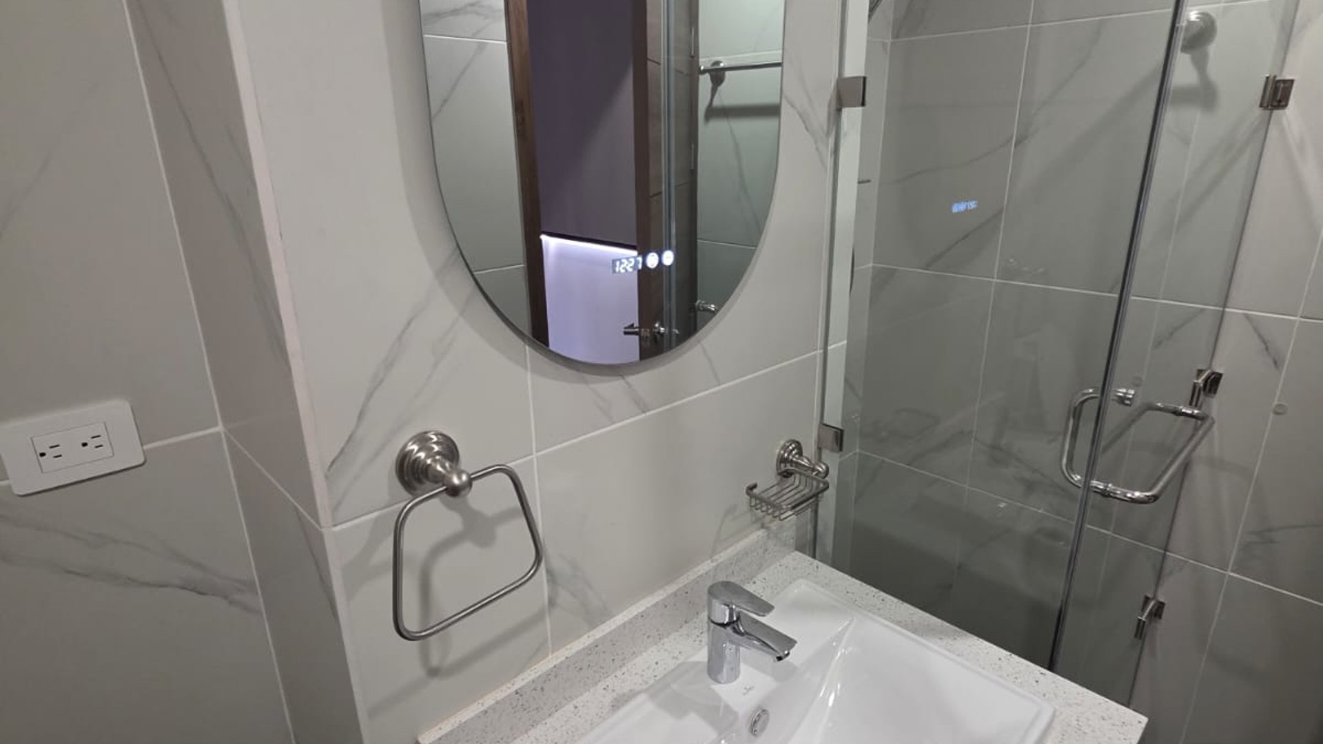ALQUILER DE LINDO APARTAMENTO AMUEBLADO - PRIVÉ, ZONA 15 - Miniatura 10