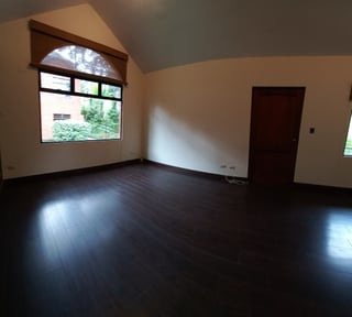 Alquilo apartamento en edificio Carretera a El Salvador