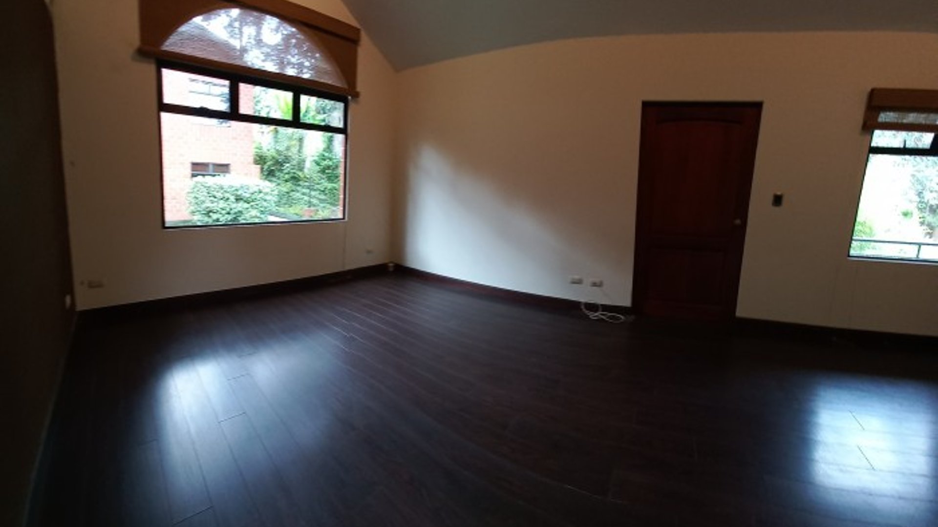 Alquilo apartamento en edificio Carretera a El Salvador