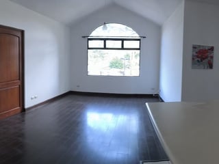 Apartamento en Renta km 18.5 Carretera a El Salvador / Villa Tiepolo - 2