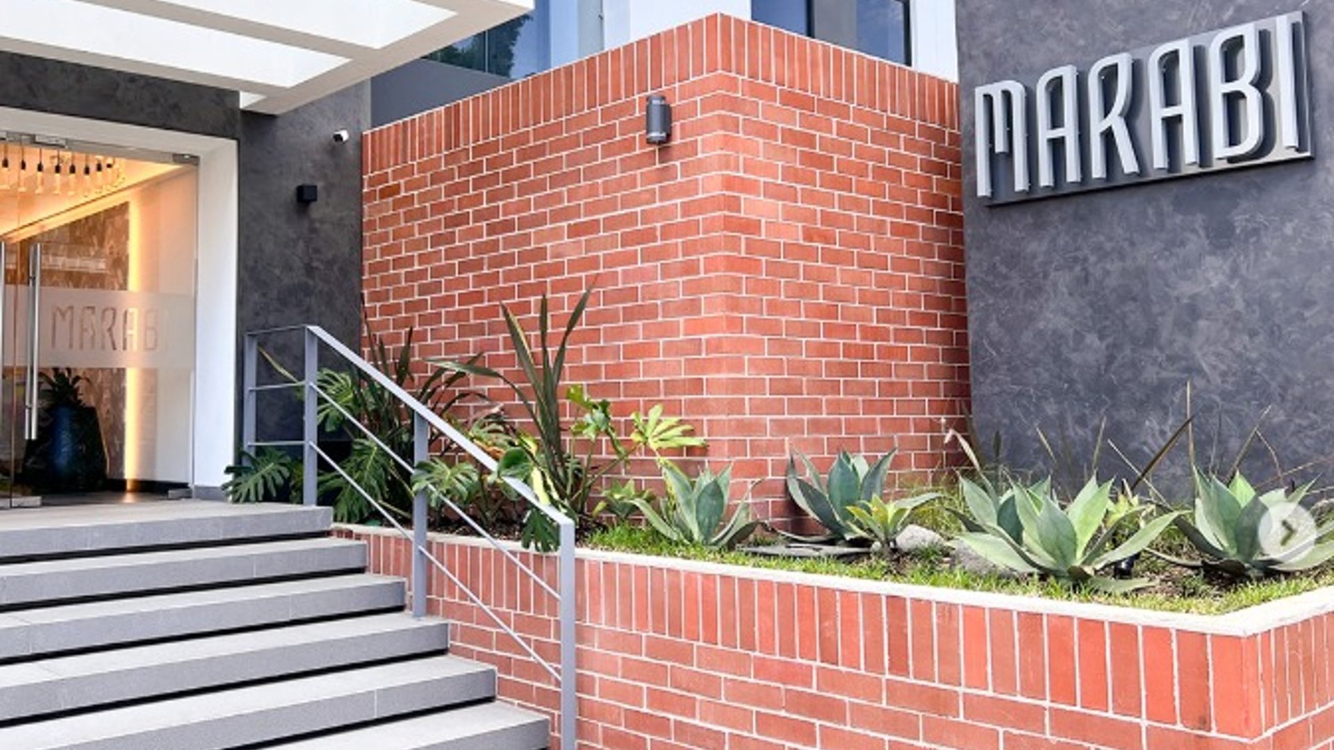 APARTAMENTO EN RENTA – EDIFICIO MARABI MARISCAL | ZONA 11