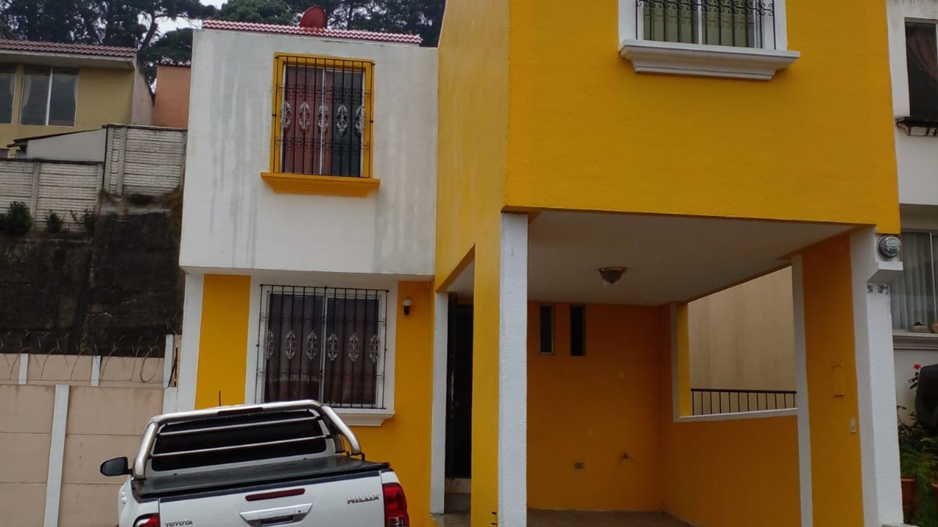 Vendo Linda casa en Villas de la Meseta, San Lucas Sacatepéquez - Image 1