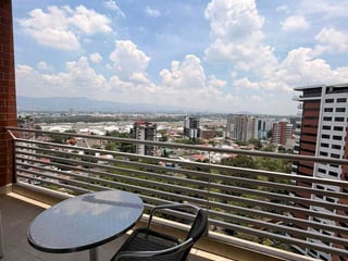 APARTAMENTO AMUEBLADO EN ALQUILER 📍Edificio Adriatika, Zona 14 - 5