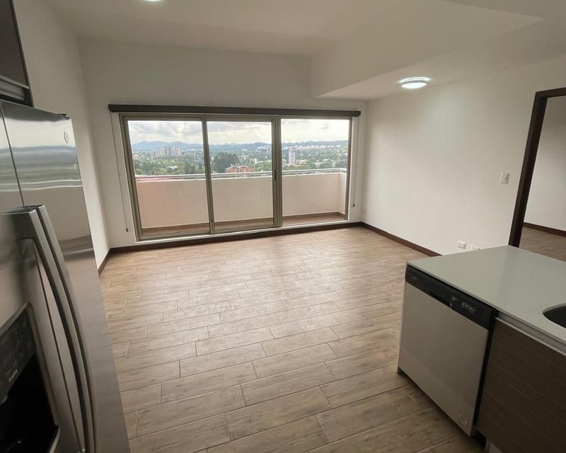 Apartamento en renta en Casalini, Zona 10 – Nivel alto