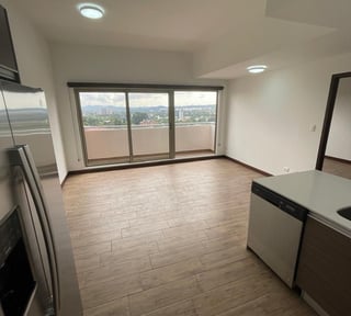 Apartamento en renta en Casalini, Zona 10 – Nivel alto