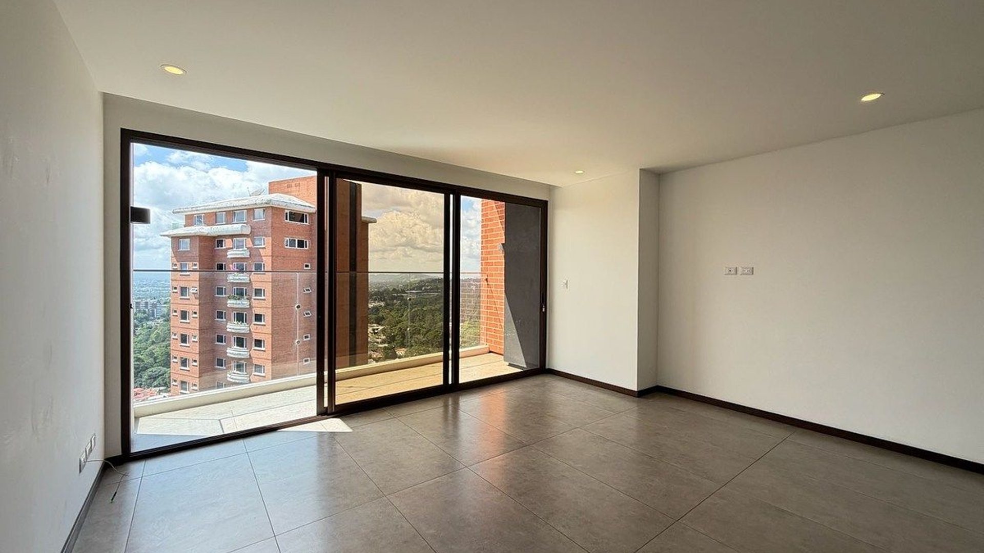 Apartamento en Renta – Albero San Lázaro, Zona 15 - Miniatura 9