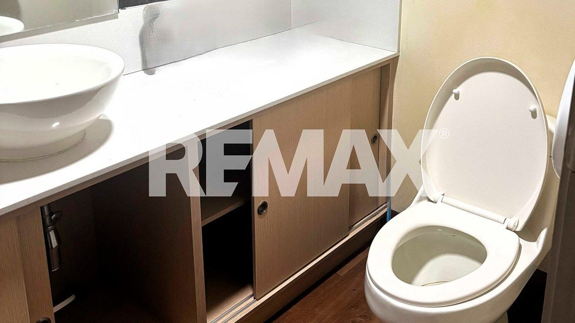 Local Comercial en Alquiler | Zona 10 - Miniatura 15
