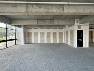 Clinica en Renta, Edificio Renovati Zona 10 (En Obra Gris) - 4