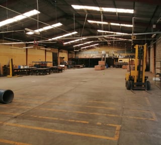 VENTA , 5,233 m2 de BODEGA CON TERRENO DE 15,778 VRS,  EN MIXCO
