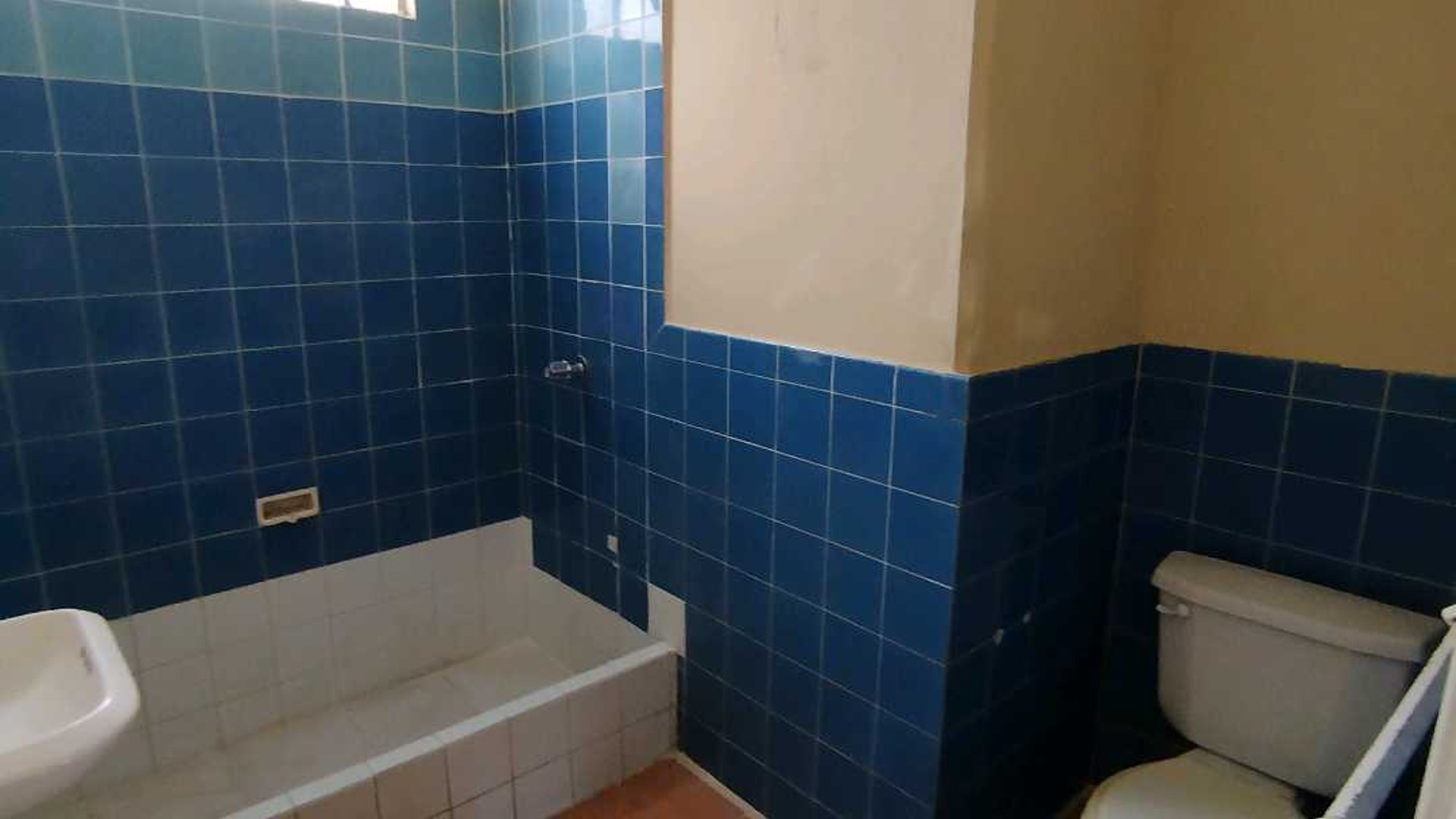 Casa de 4 habitaciones en alquiler, zona 1 - Miniatura 17