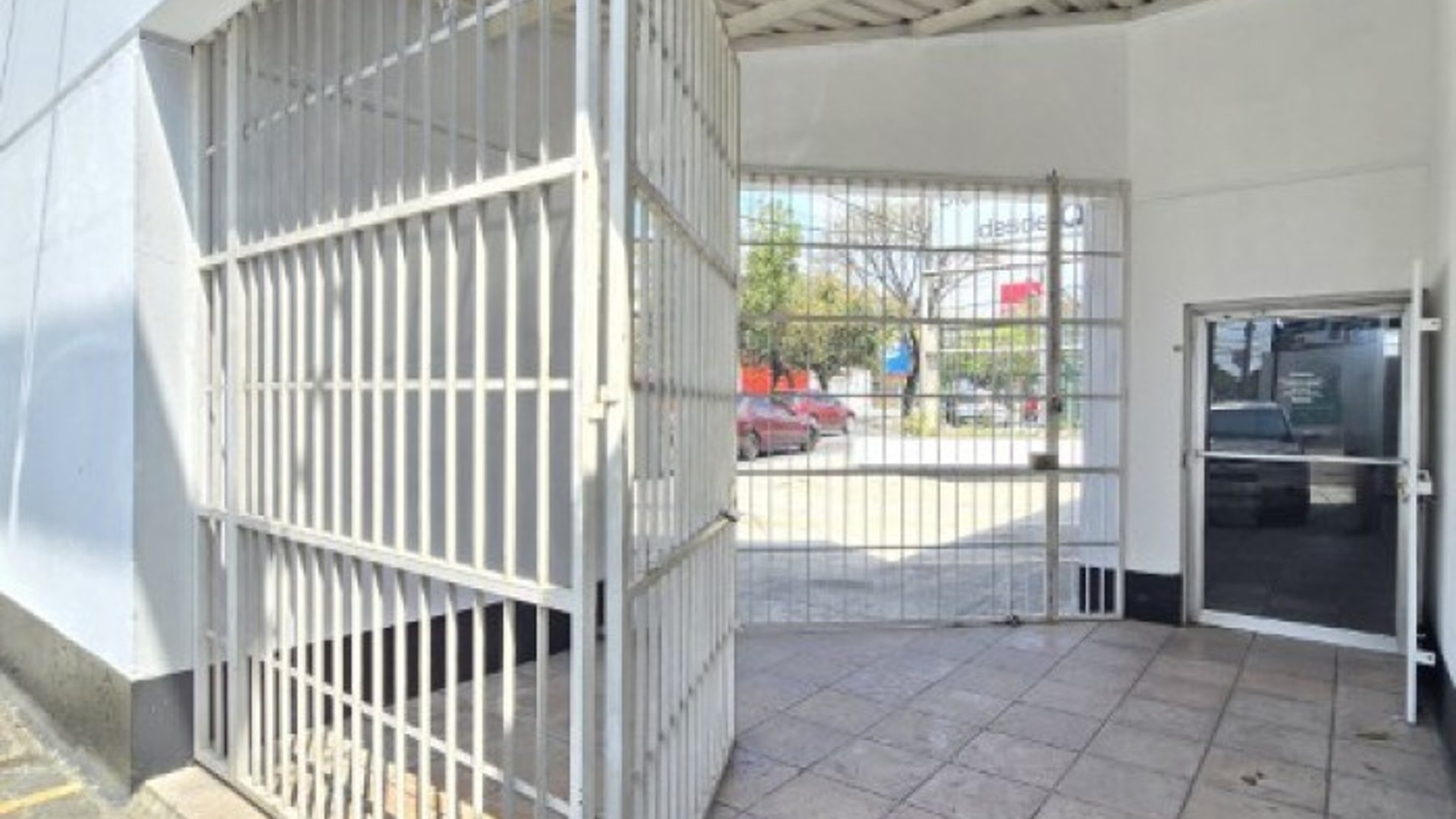 Propiedad para Uso Comercial en zona 12 - Miniatura 3