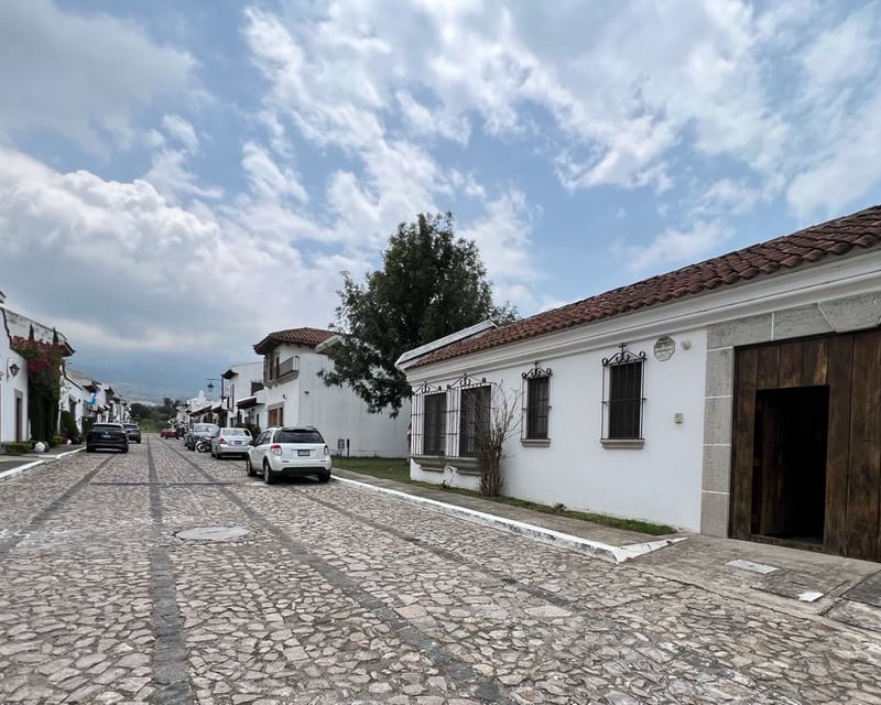 Venta/Renta de linda casa de 4 dormitorios en Portal de Antigua