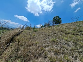 Se vende terreno en Exclusivo Club de zona 16 - 2