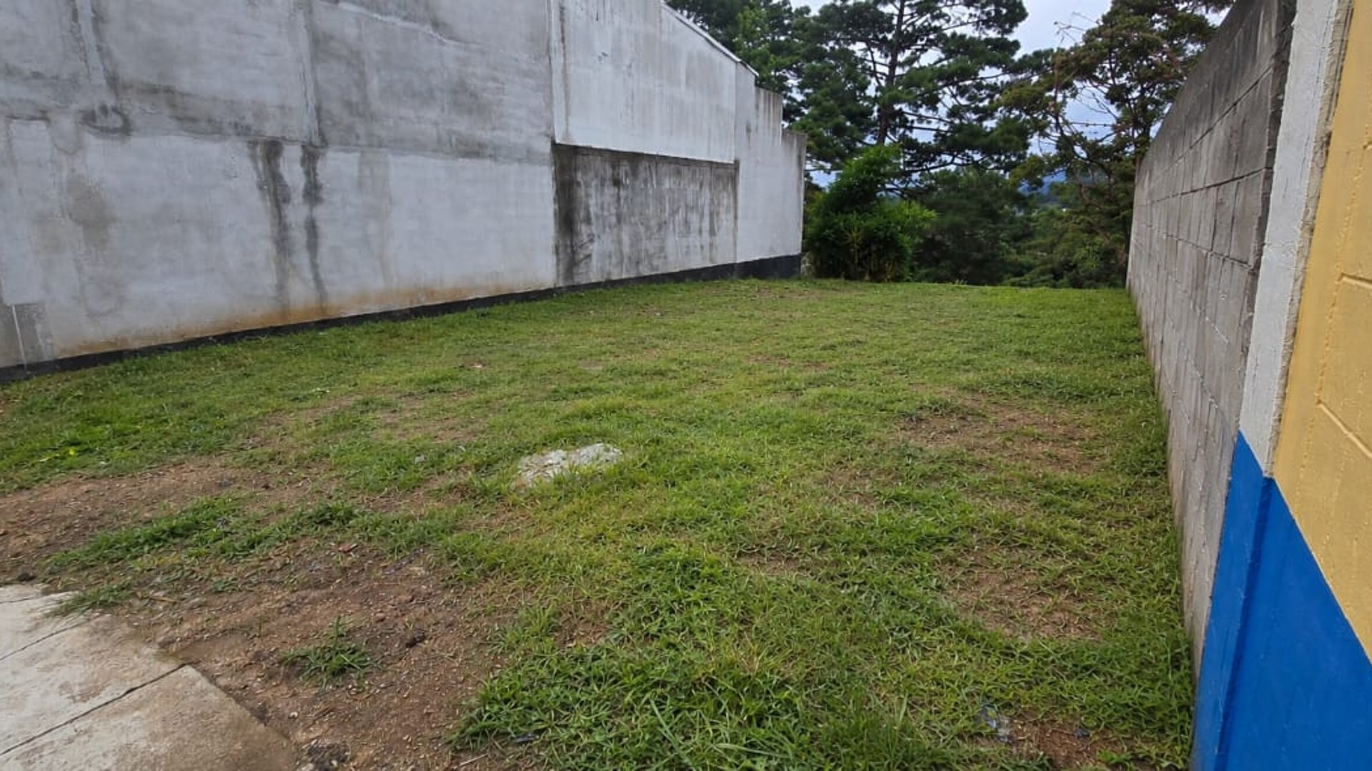 Terreno de 207 m² en Venta, Zona 16 - C.C. Santa Amelia - Miniatura 3