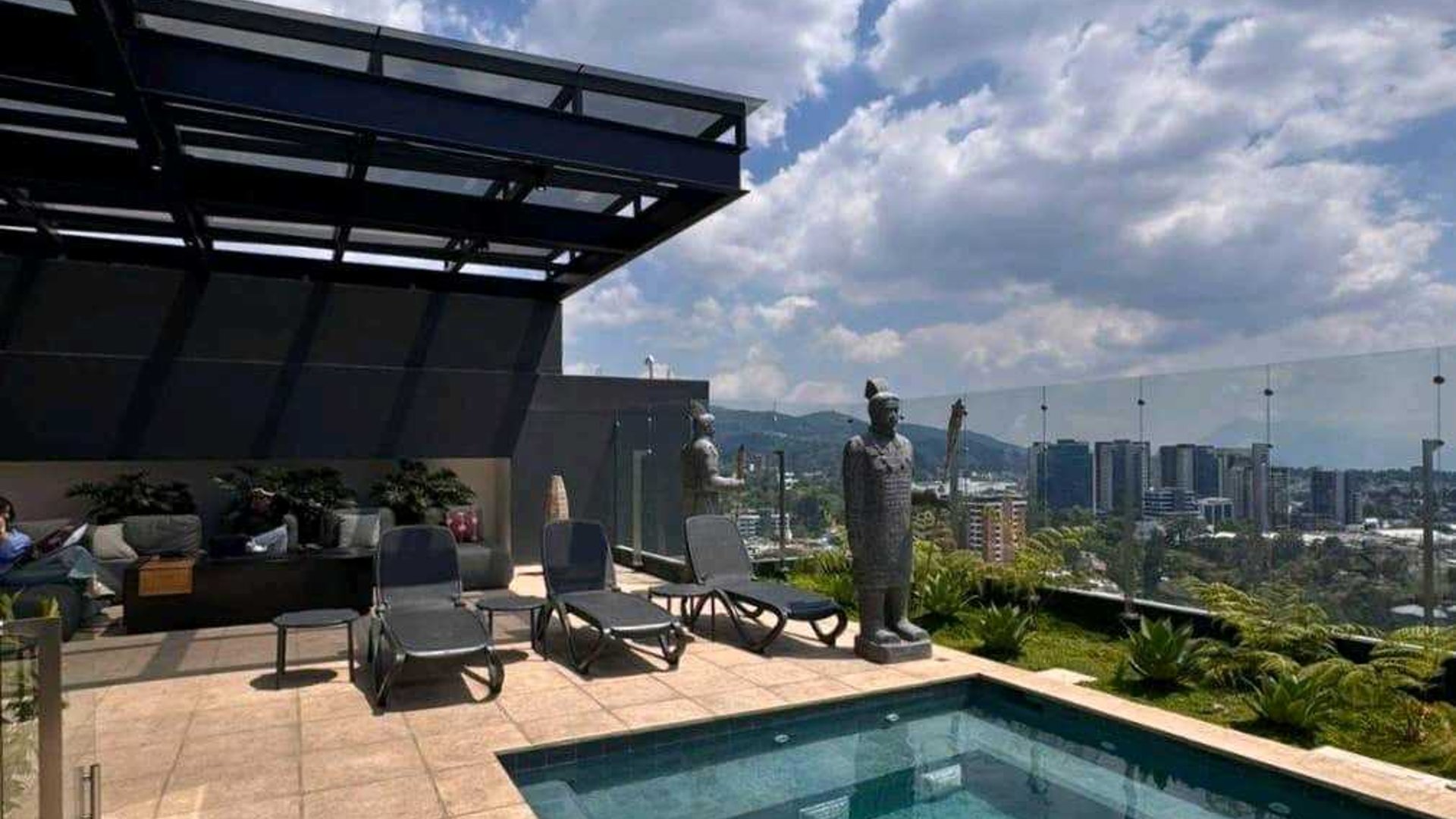 APARTAMENTO AMUEBLADO EN VENTA/ ALQUILER ???? Edificio Alena, Zona 15 VH2 - Miniatura 8