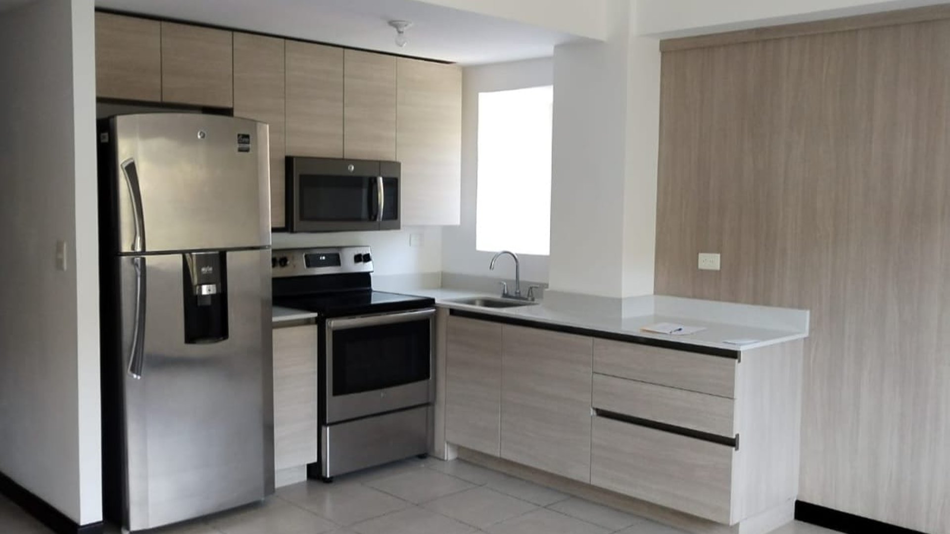 APARTAMENTO EN RENTA EN ZONA 16 - Miniatura 18