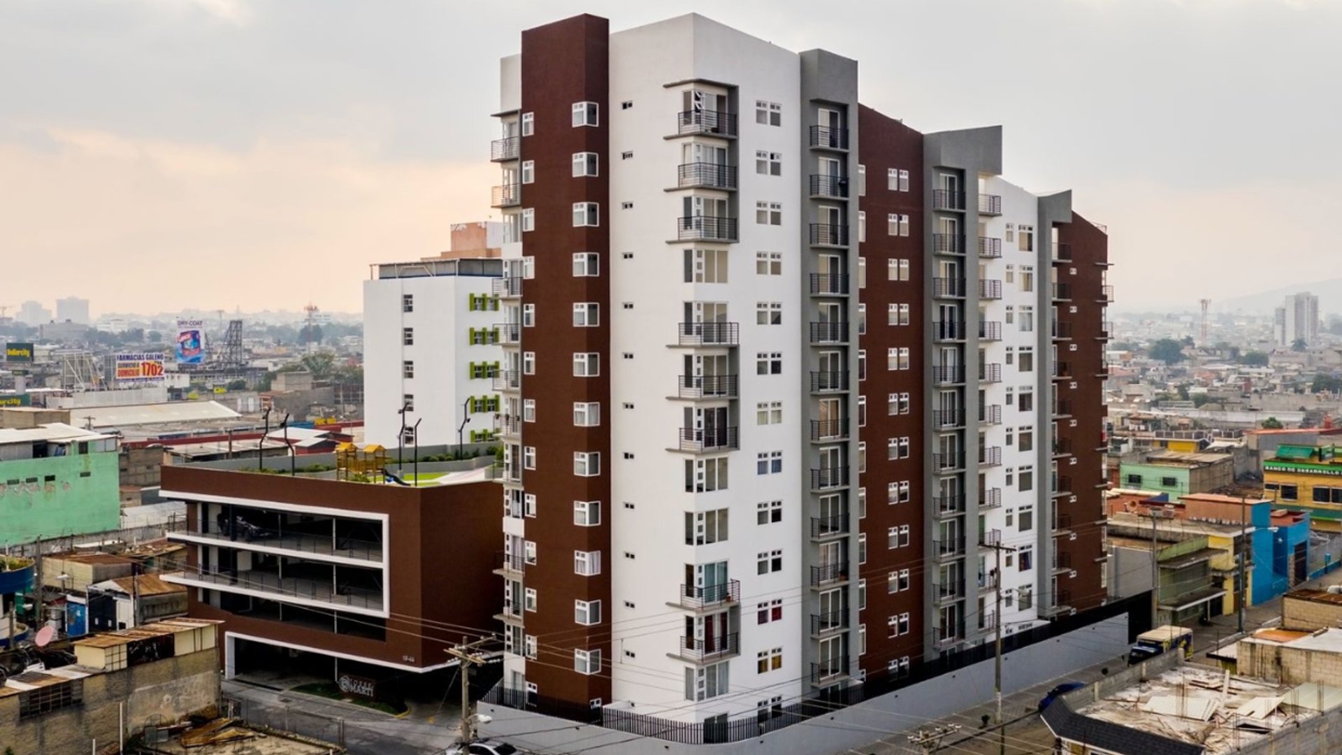 Apartamento en Venta zona 6, Torre Marti Inversion - Miniatura 4