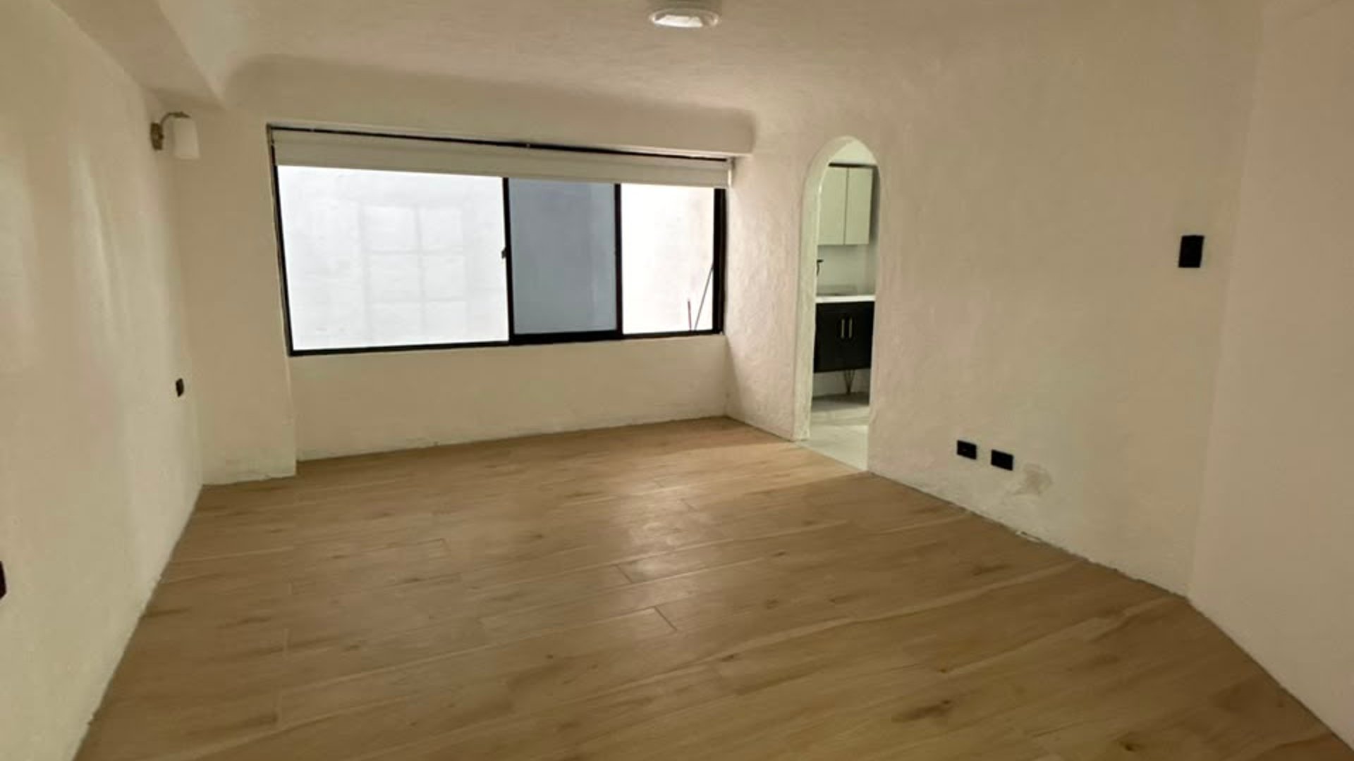 Apartamento en Alquiler Edificio La Barranca, zona 15 VH1 - Image 1