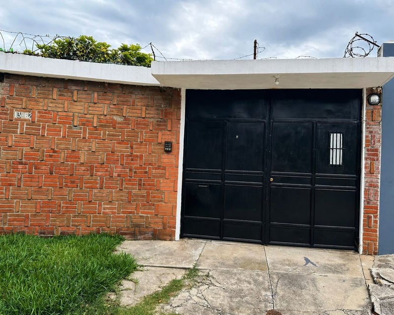 VENTA  casa de un nivel zona 13,  para vivienda u oficinas