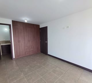 VENTA Apartamento Zona 15 Edificio 3-85 - Miniatura 5