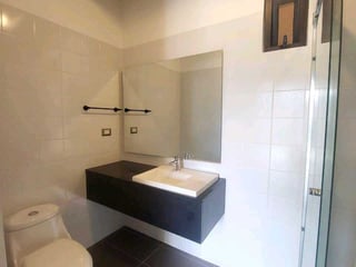 APARTAMENTO EN ALQUILER – 📍Edificio SHIFT, Cayalá Zona 16 - Image 7