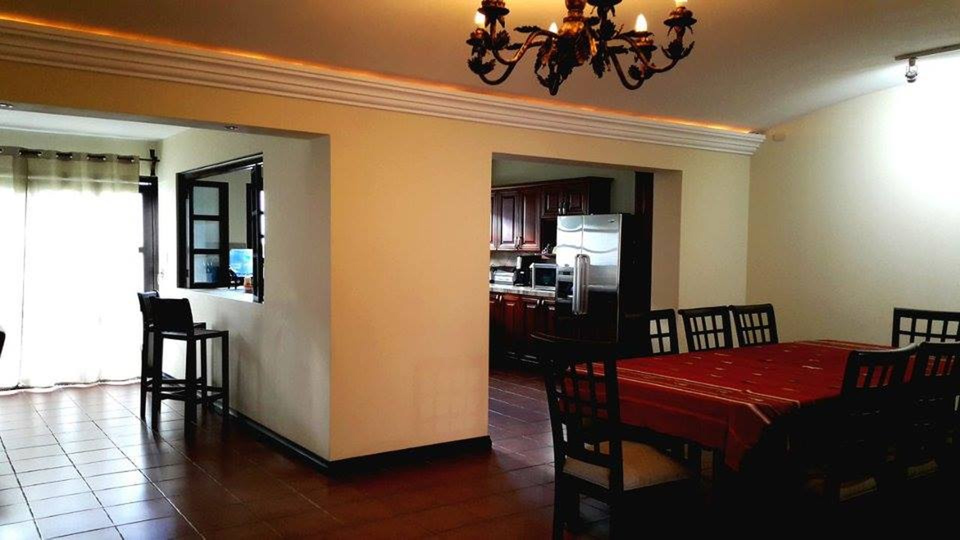 Casa con jardín en venta, la Antigua