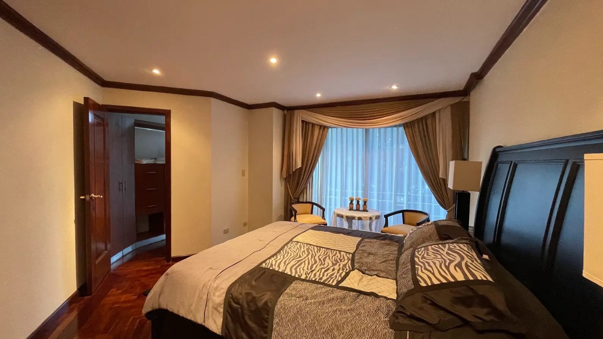 Apartamento en Alquiler Edificio L'Excellence, zona 14 N4 - Miniatura 9