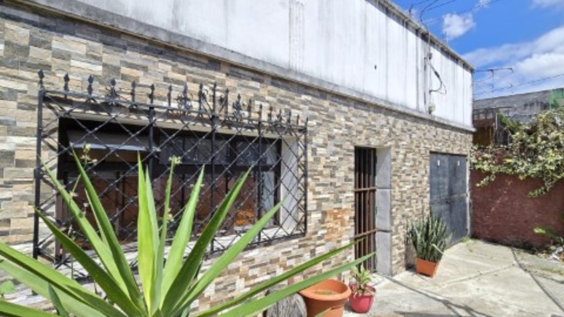 Casa en Venta Zona 11 Carabanchel Ideal para Inversión