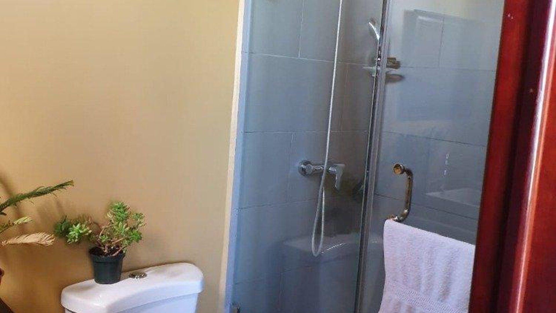 SE RENTA MODERNA CASA amueblada en Santuaria Muxbal - Miniatura 13