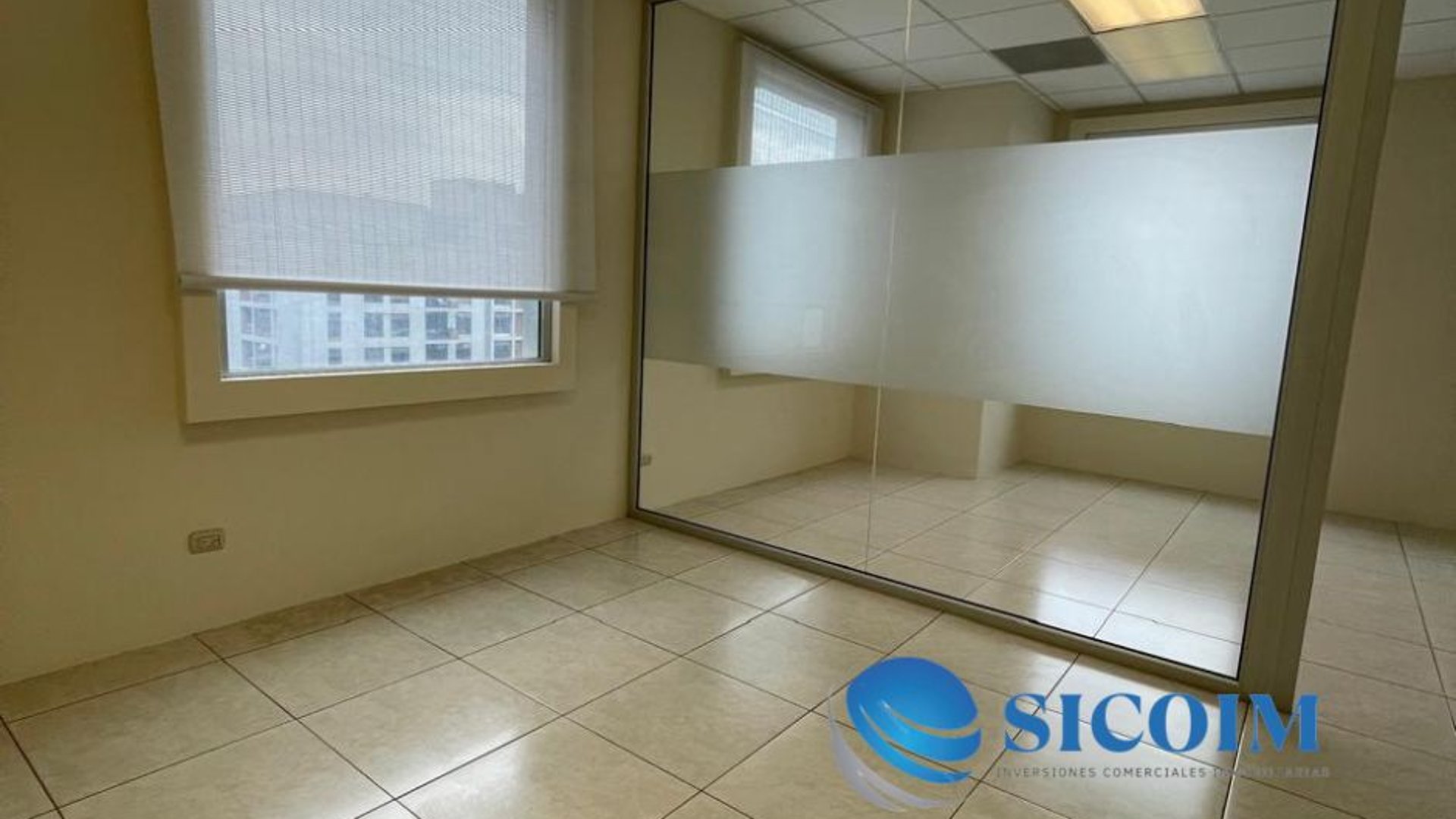 Oficina en Venta Zona Pradera zona 10 - Miniatura 3