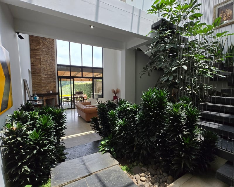 Casa en venta - condominio Km 21.5 Carretera a El Salvador. 