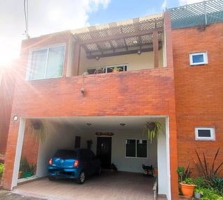 Casa en Venta en Hacienda Real Zona 16 Guatemala