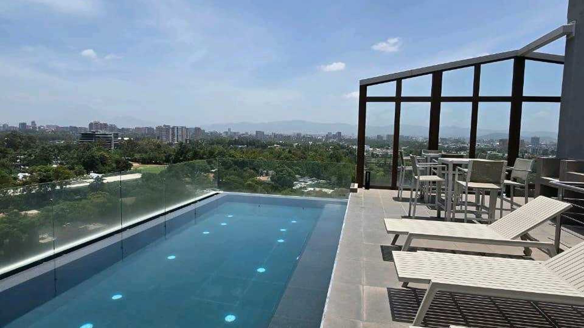 APARTAMENTO EN ALQUILER ???? Edificio Nordic, Zona 16 - Miniatura 14