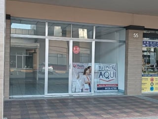 Alquilo Local en Centro Comercial Plaza Villa Nueva - 3