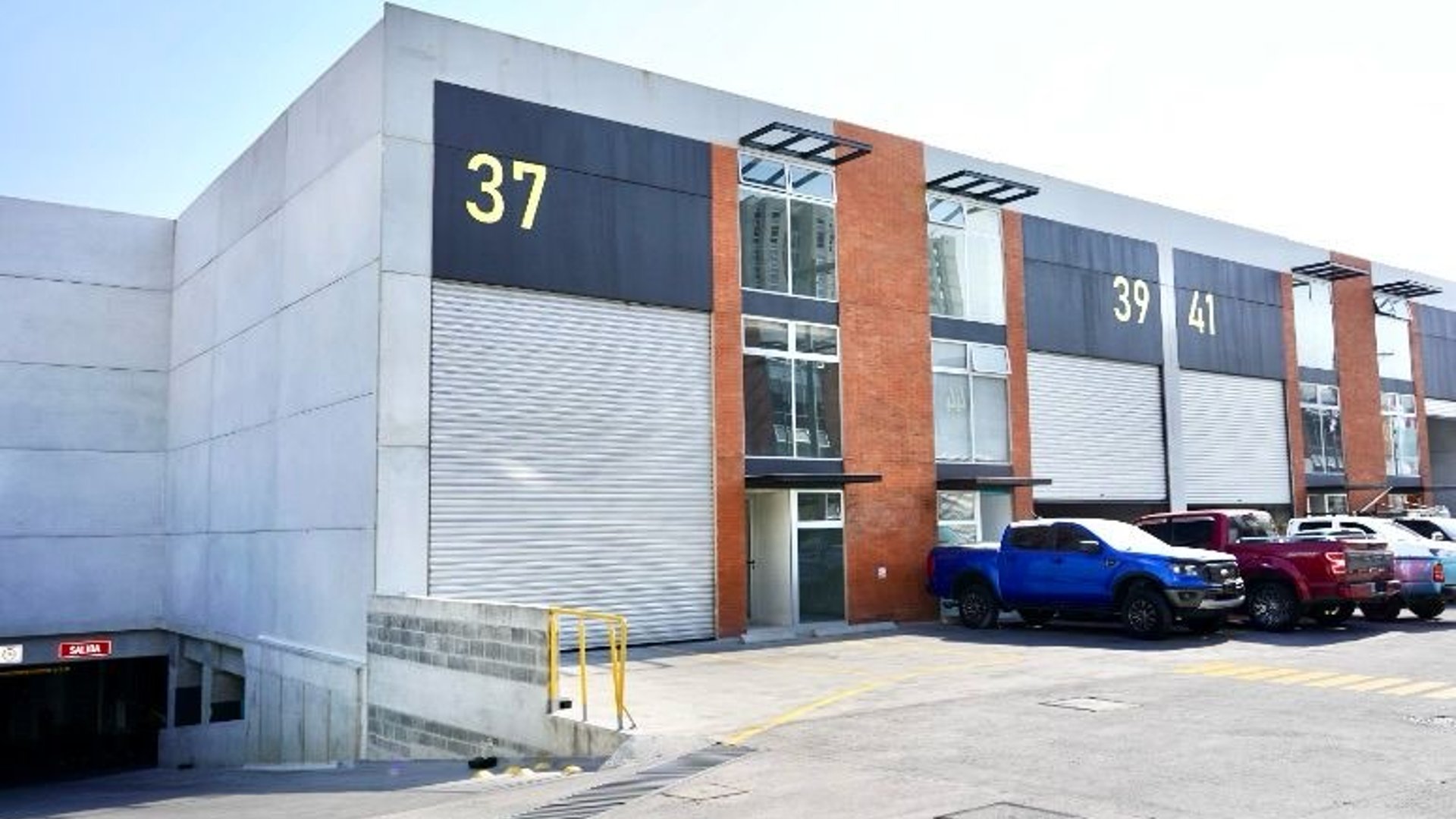 Warehouse for Sale: 425m² in Zona 4 Mixco, Guatemala City - $651,469