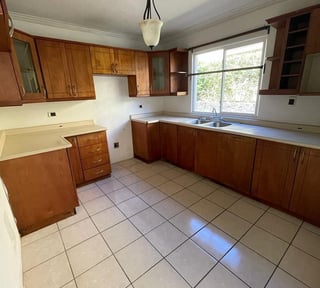Amplia casa en alquiler con 4 habitaciones en KM 29 CAES Ref-5856
