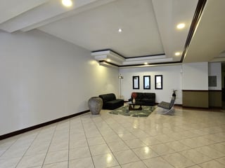 En Renta apartamento amueblado en zona 10 Guatemala - 3