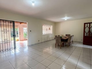 📍 CASA EN VENTA – 3 HAB + PISCINA | FUERA DE GARITA | ZONA 15, VH3 - 3