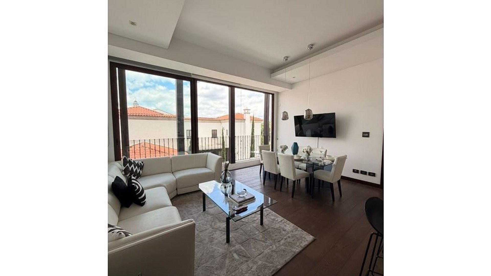 Apartamento Amueblado en Renta – Belesa Cayalá, Zona 16 - Miniatura 2
