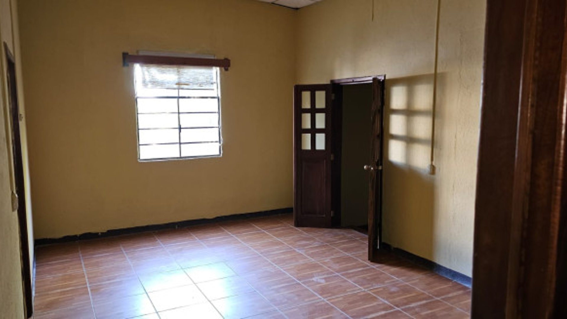 Amplia Casa en Venta o Renta en Colmenas Villas Canales - Miniatura 9