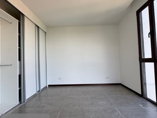 Apartamento nuevo a estrenar en Renta, zona 15 - Image 5