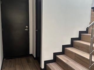 Casa Sola en Renta en Zona 10, Mixco, Guatemala - 2