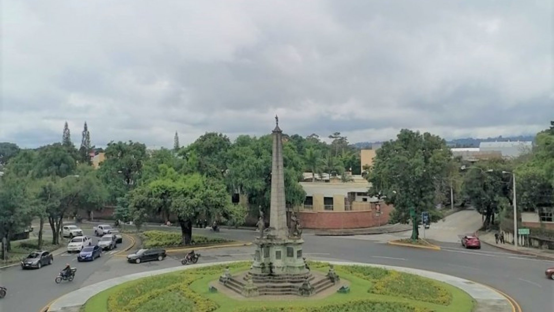 Edificio En Venta en zona 4 - Ideal para Inversión - Miniatura 2
